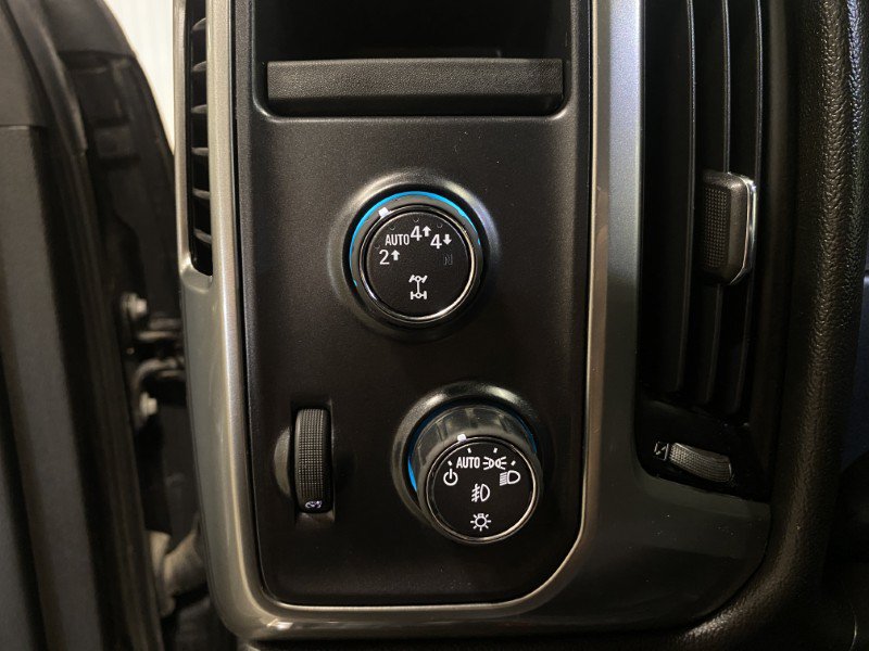 Used 2018 Chevrolet Silverado 1500 LT w/ All Star Edition AWD/4WD image 33