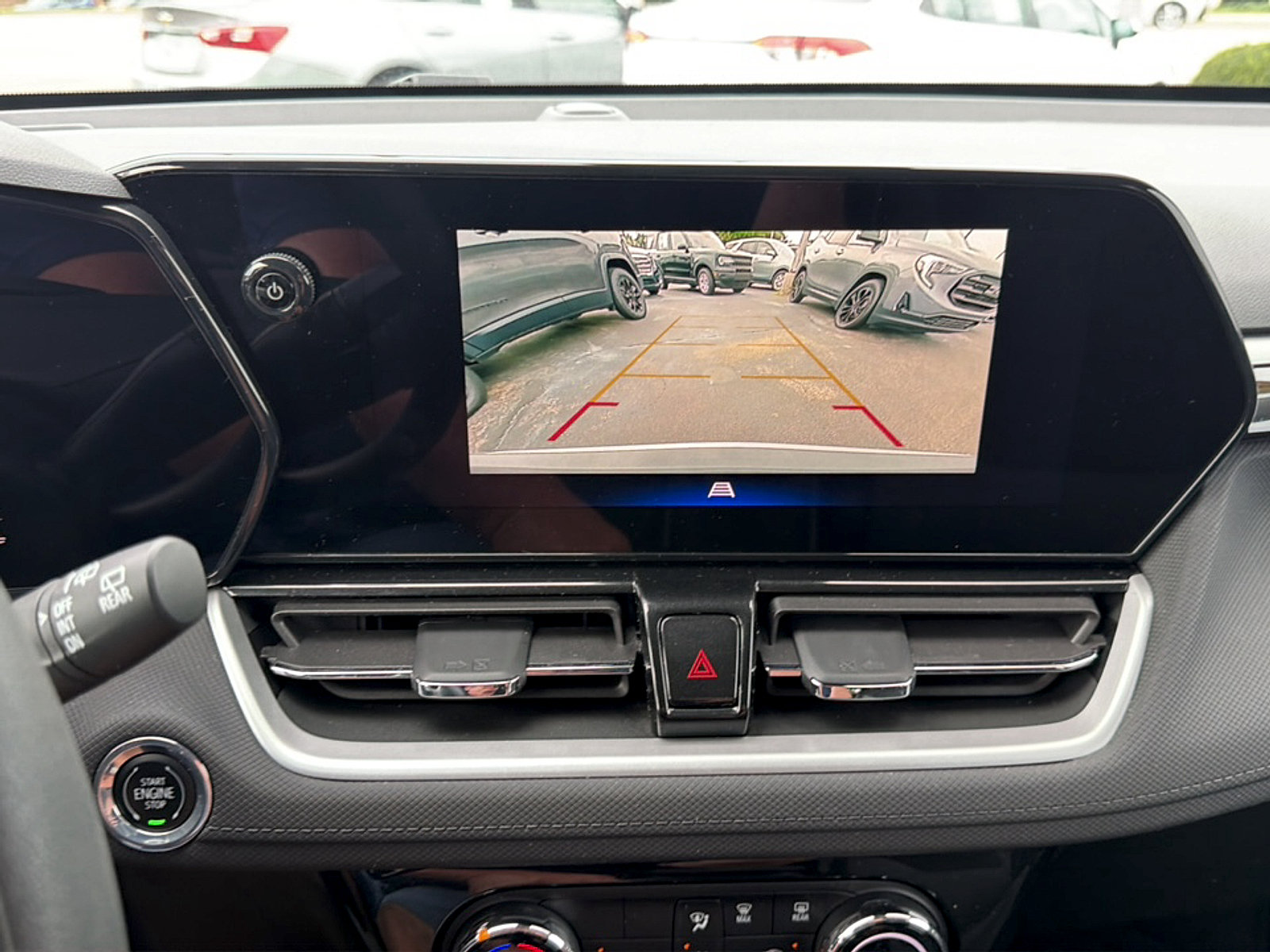 Used 2024 Chevrolet TrailBlazer LT FWD image 18