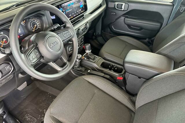 New 2026 Jeep Gladiator Sport AWD/4WD image 7
