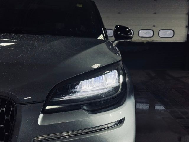 Certified 2024 Lincoln Aviator Reserve w/ Elements Package Plus image 3