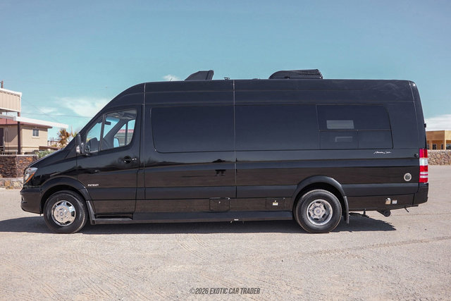 Used 2017 Mercedes-Benz Sprinter 3500 image 3