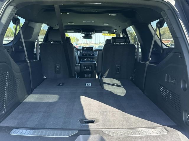 Used 2023 Chevrolet Suburban Premier image 12