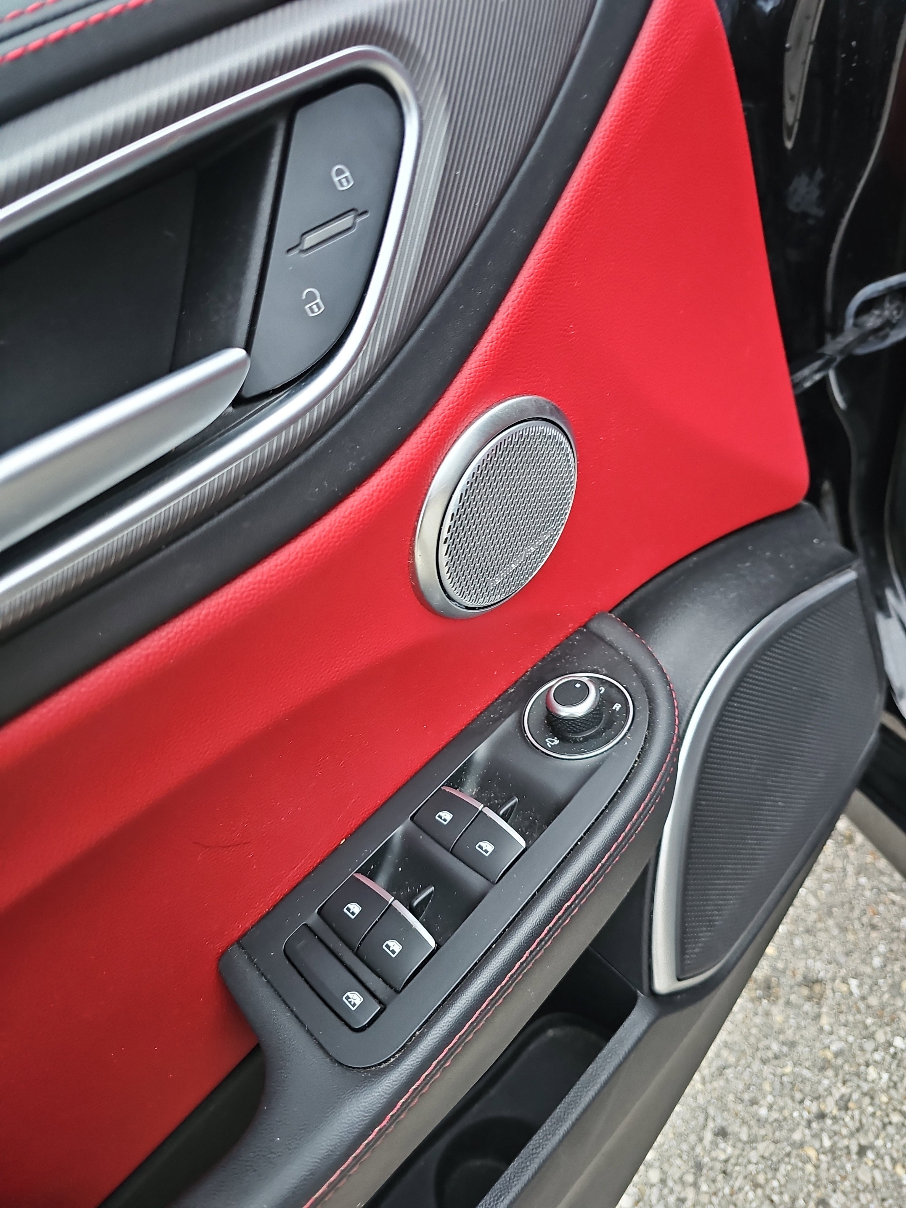 Used 2021 Alfa Romeo Giulia Ti Sport image 17