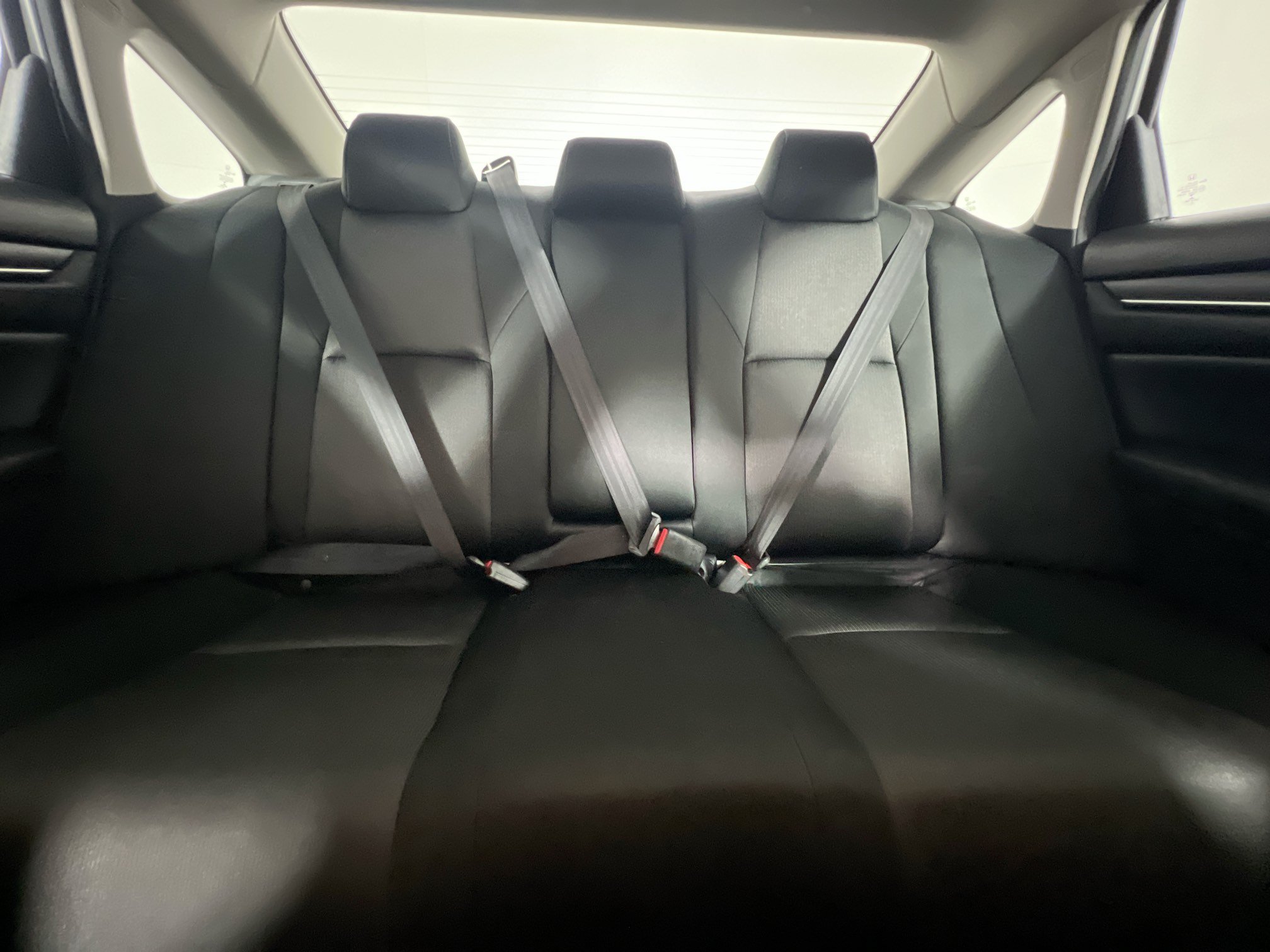 Used 2022 Honda Accord LX image 32