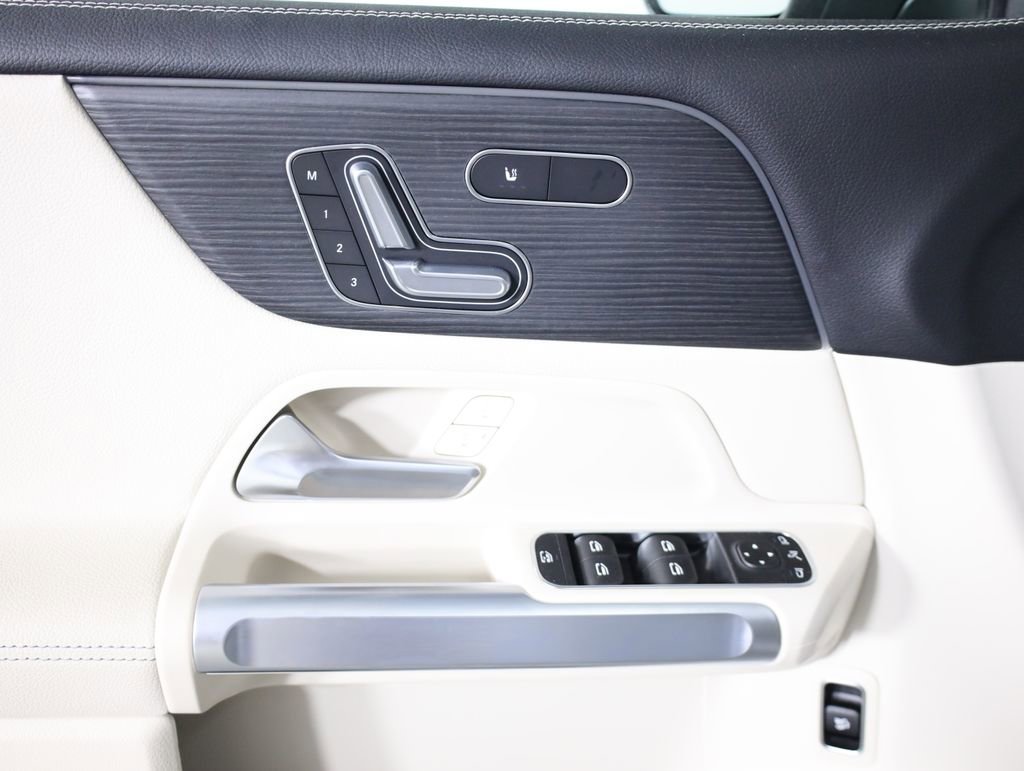Certified 2026 Mercedes-Benz GLB 250 4MATIC image 10