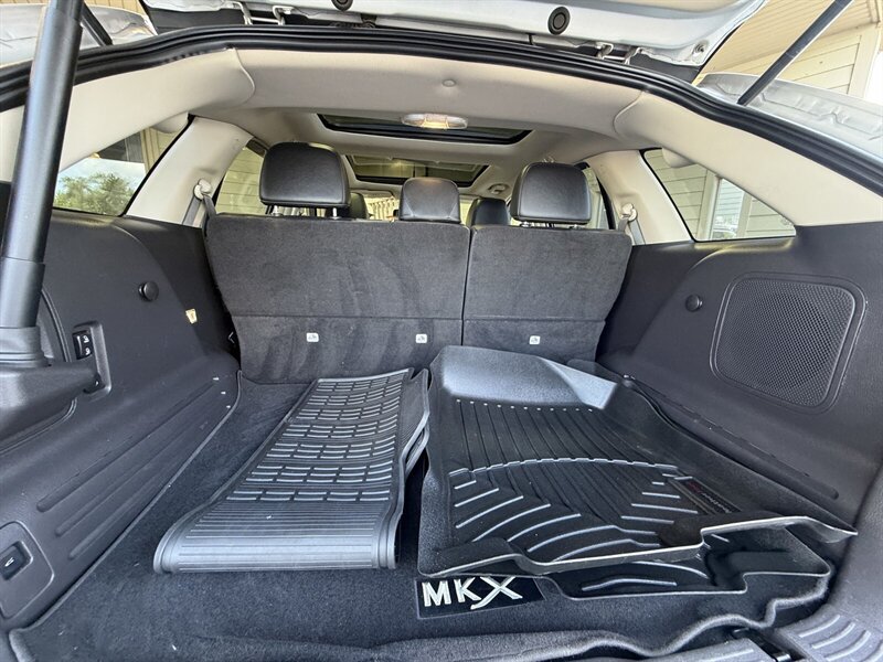 Used 2012 Lincoln MKX AWD image 14
