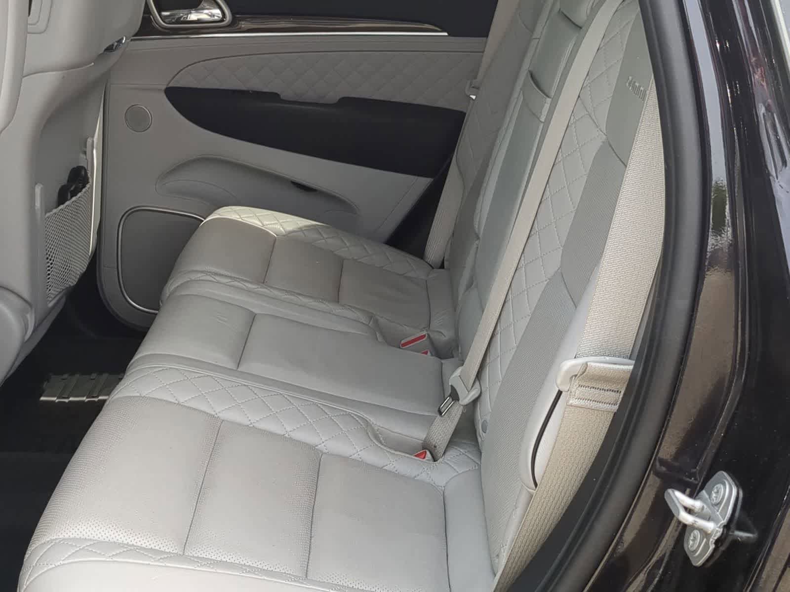 Used 2019 Jeep Grand Cherokee Summit AWD/4WD image 19