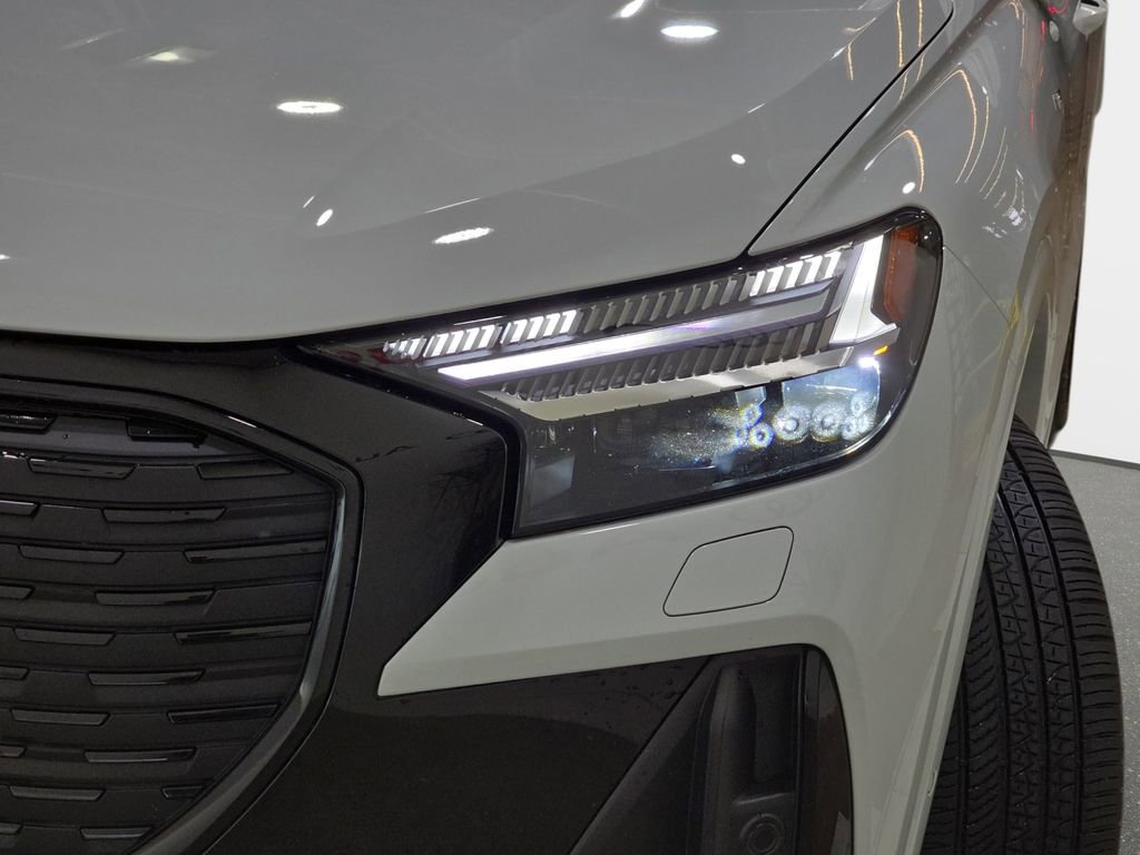 Used 2024 Audi Q4 e-tron Prestige w/ Black Optic Package image 34