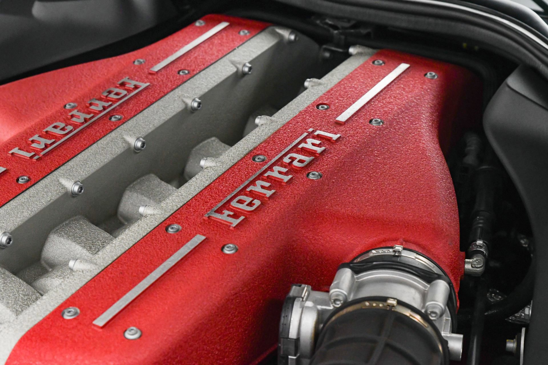 Used 2018 Ferrari GTC4Lusso image 34