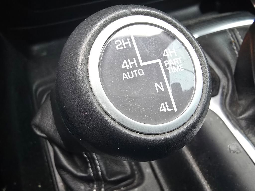 Used 2022 Jeep Wrangler Unlimited Sahara image 33