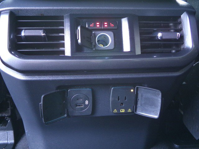 Used 2023 Ford F150 Lariat w/ Equipment Group 502A High image 17