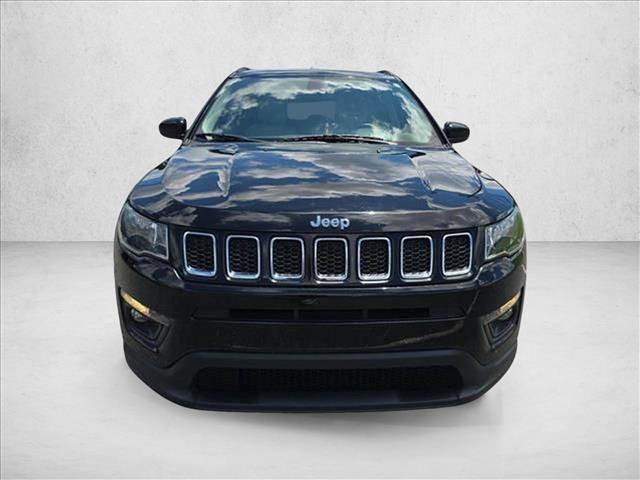 Used 2020 Jeep Compass Latitude image 2