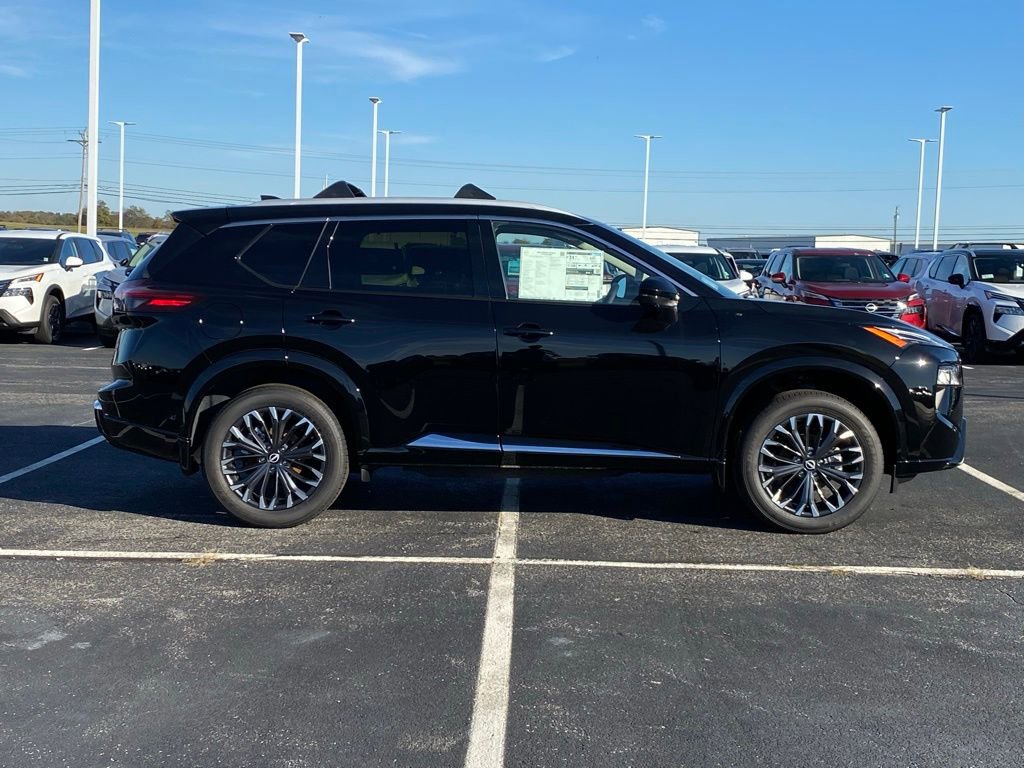New 2026 Nissan Rogue Platinum w/ Platinum Premium Package image 3
