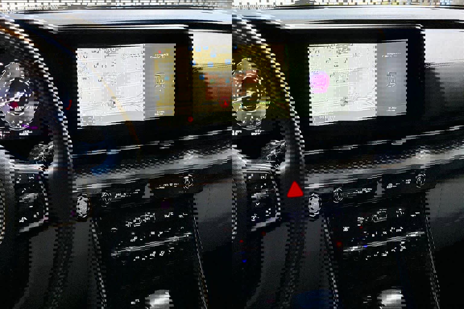 Used 2022 Kia Carnival SX Prestige image 6