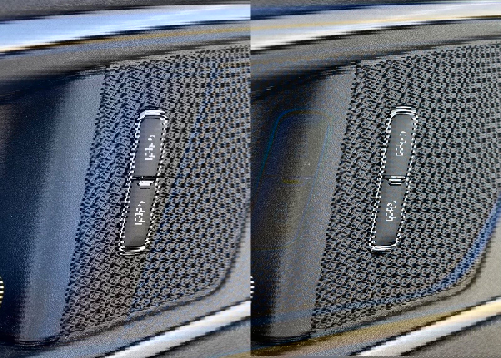 Certified 2024 Ford Edge SEL w/ Convenience Package image 28