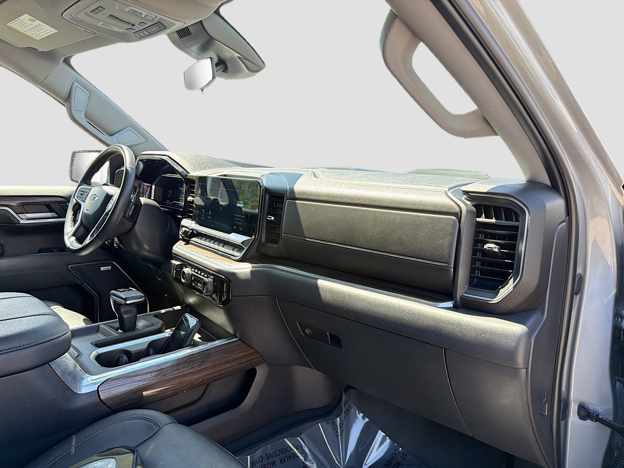 Used 2023 Chevrolet Silverado 1500 LT Trail Boss w/ Convenience Package II AWD/4WD image 14