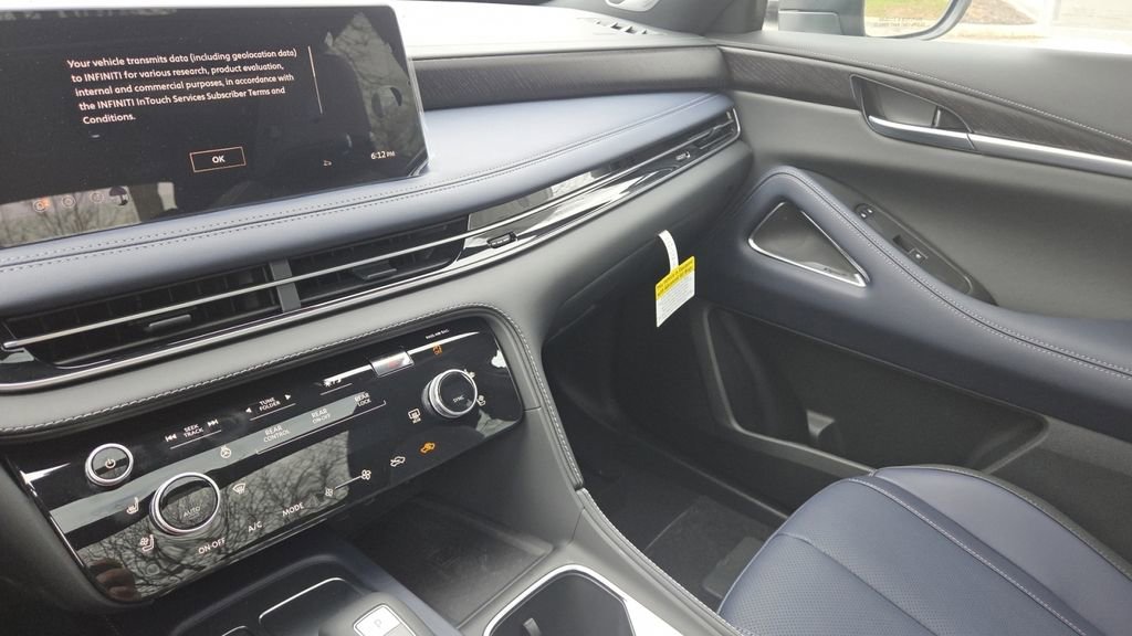 New 2026 INFINITI QX60 Sport w/ Dark Cargo Package image 39