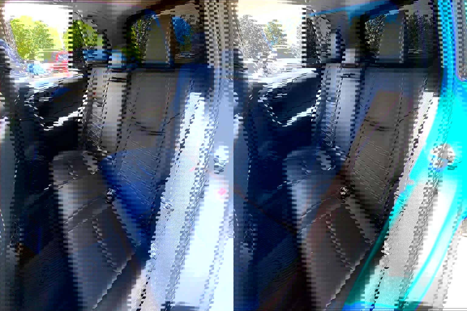 Used 2019 Toyota RAV4 XLE Premium image 21