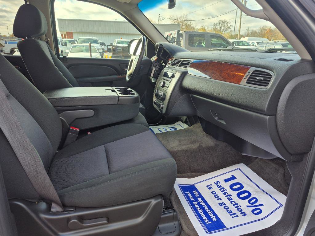 Used 2010 GMC Yukon SLE w/ Convenience Package image 24