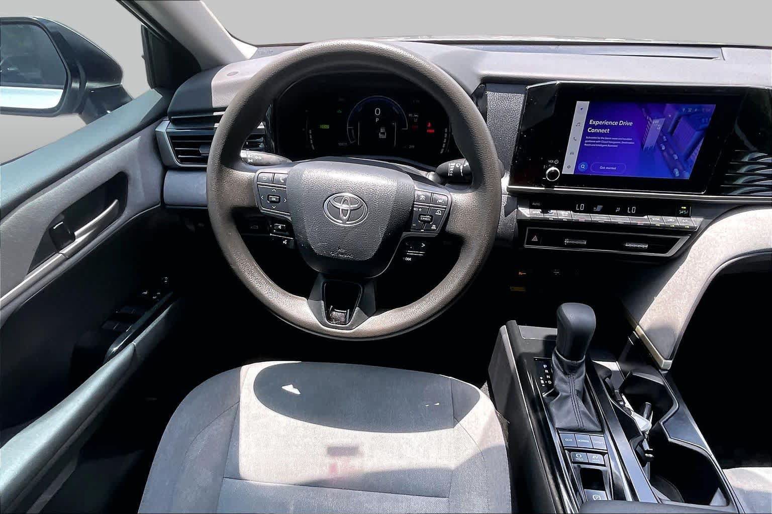 Used 2025 Toyota Camry LE w/ Convenience Package FWD image 6