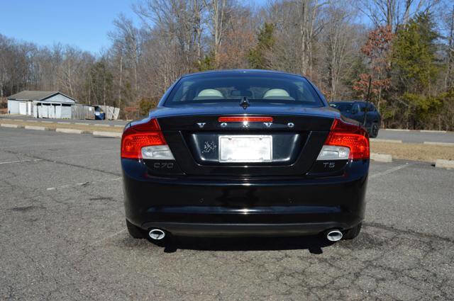Used 2011 Volvo C70 T5 w/ Convenience Pkg image 11