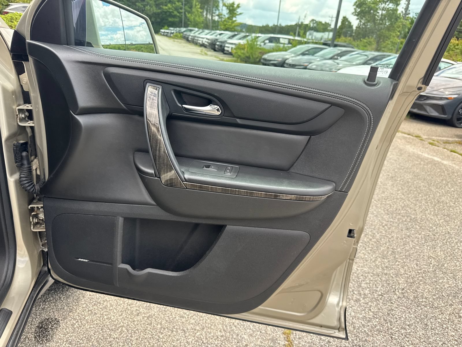 Used 2016 GMC Acadia SLT w/ Open Road Package FWD image 14