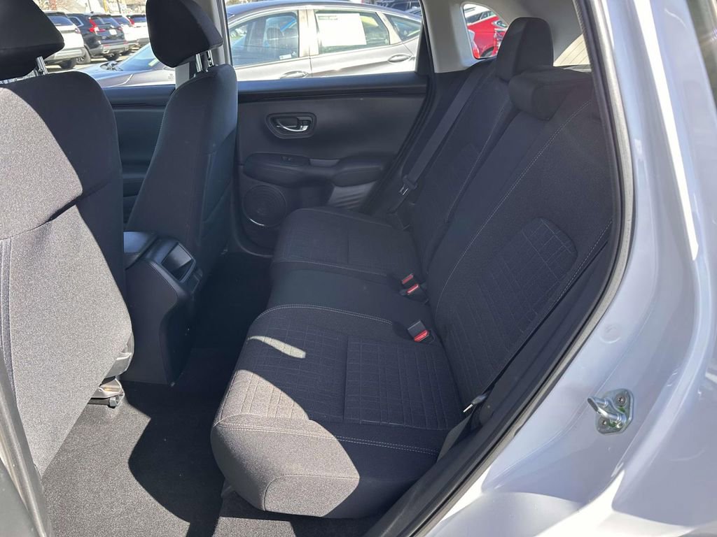 Used 2023 Honda HR-V LX image 12