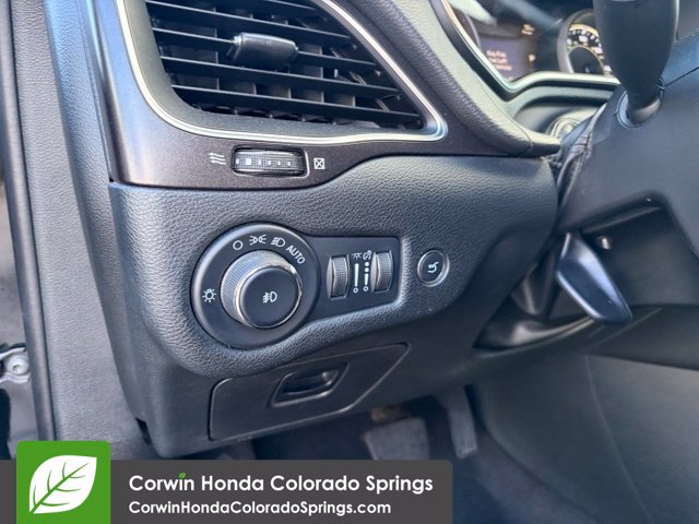 Used 2022 Jeep Cherokee Trailhawk w/ Sound & Nav Group AWD/4WD image 28