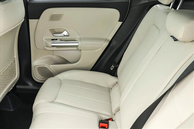 New 2026 Mercedes-Benz GLA 250 4MATIC image 20