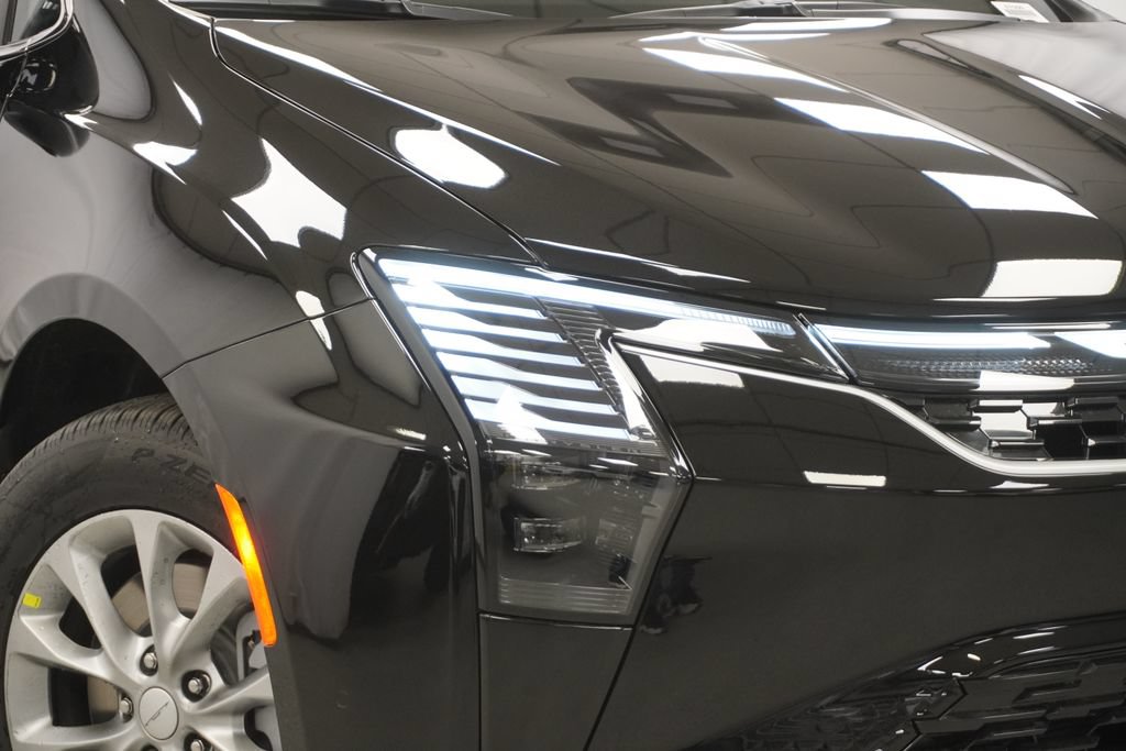 New 2027 Chrysler Pacifica Select AWD/4WD image 5