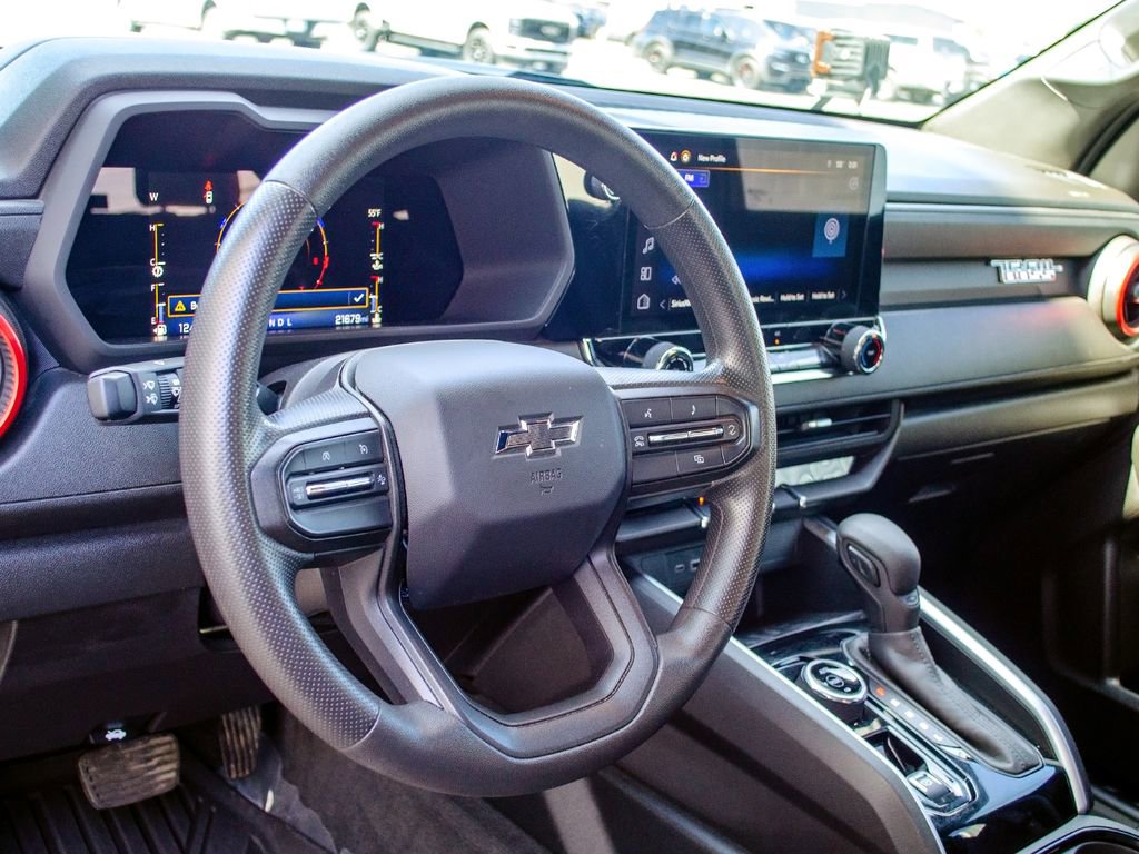 Used 2023 Chevrolet Colorado Trail Boss w/ Advanced Trailering Package image 15
