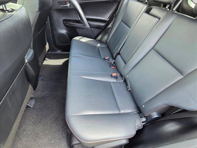 Used 2017 Toyota RAV4 SE AWD/4WD image 17