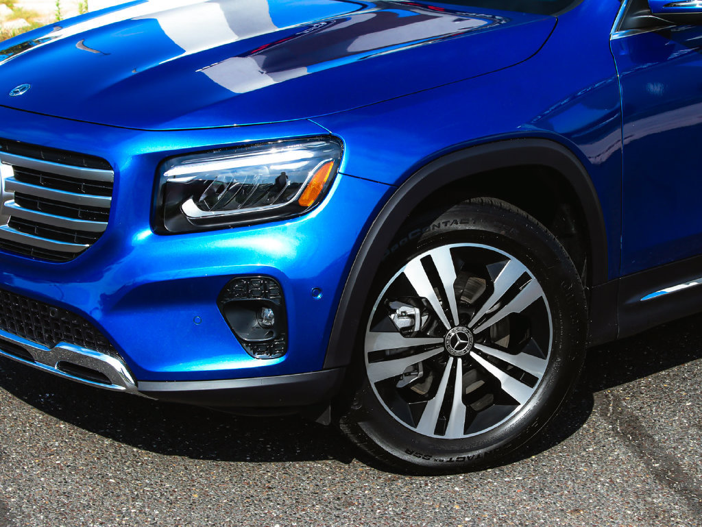 Used 2025 Mercedes-Benz GLB 250 4MATIC image 50