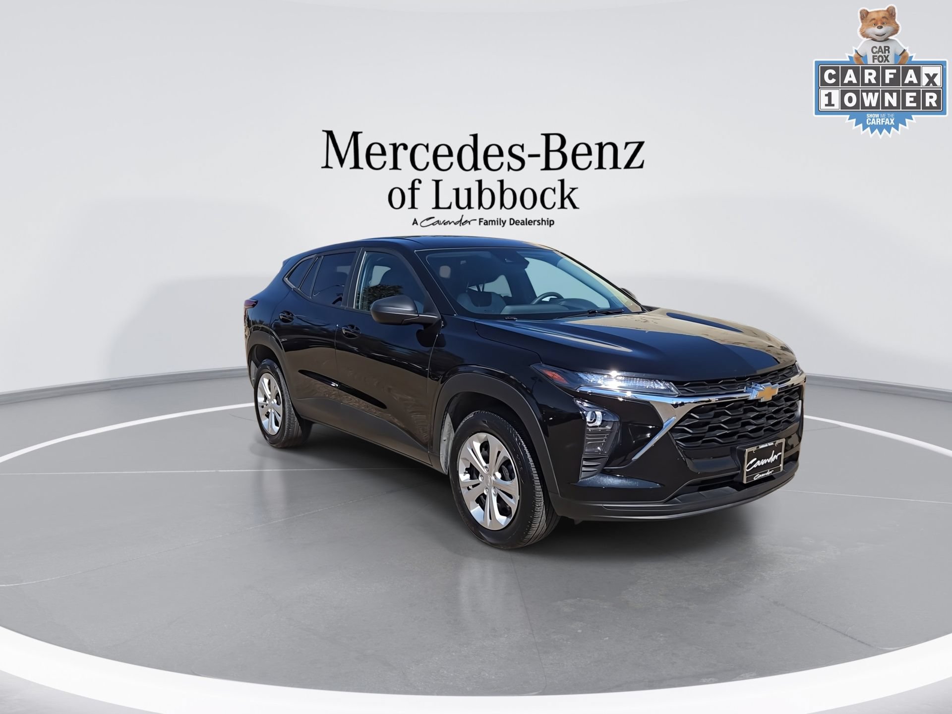 Used 2024 Chevrolet Trax LS FWD image 2