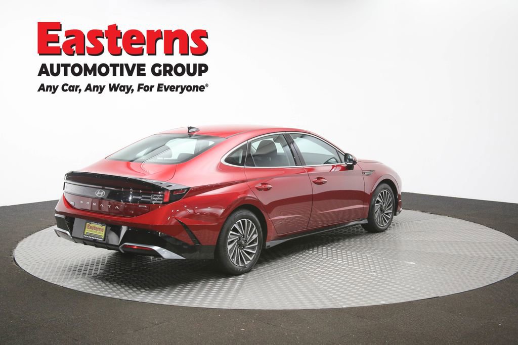 Used 2025 Hyundai Sonata SEL FWD image 40