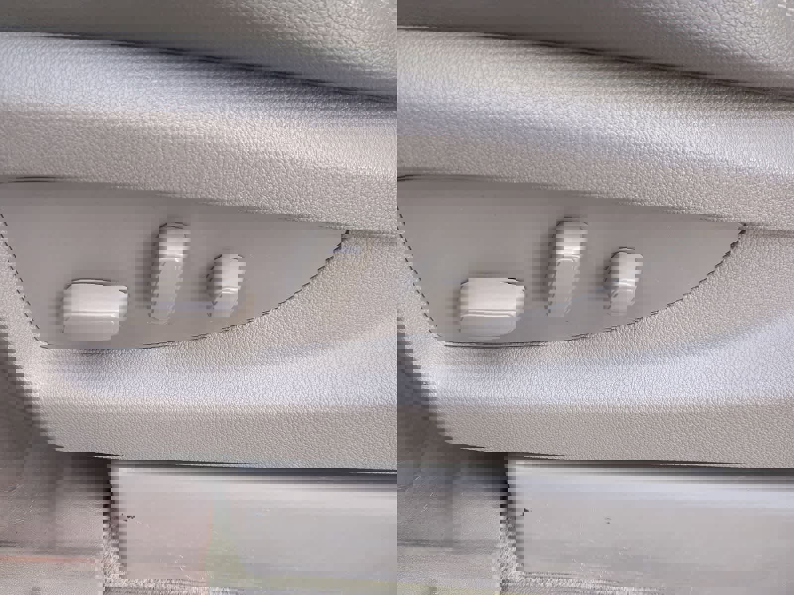 Used 2017 Chevrolet Suburban LT w/ LT Signature Package image 17