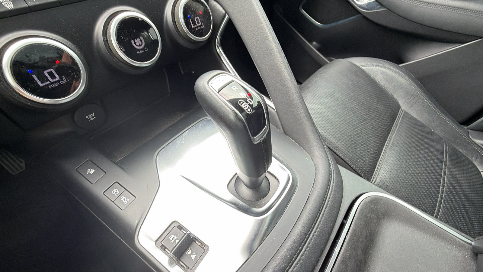 Used 2018 Jaguar E-PACE S AWD/4WD image 31