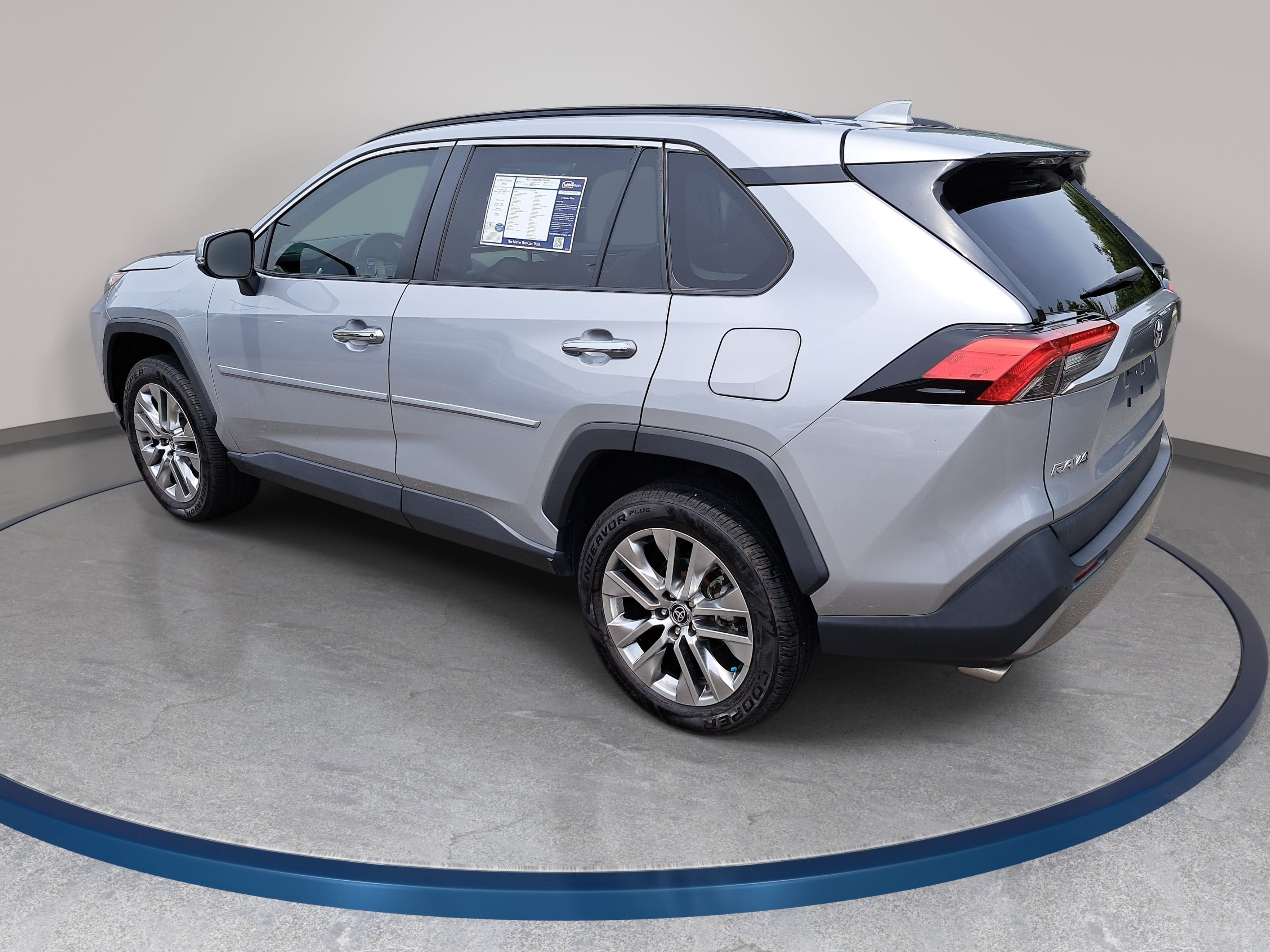 Used 2022 Toyota RAV4 Limited AWD/4WD image 7