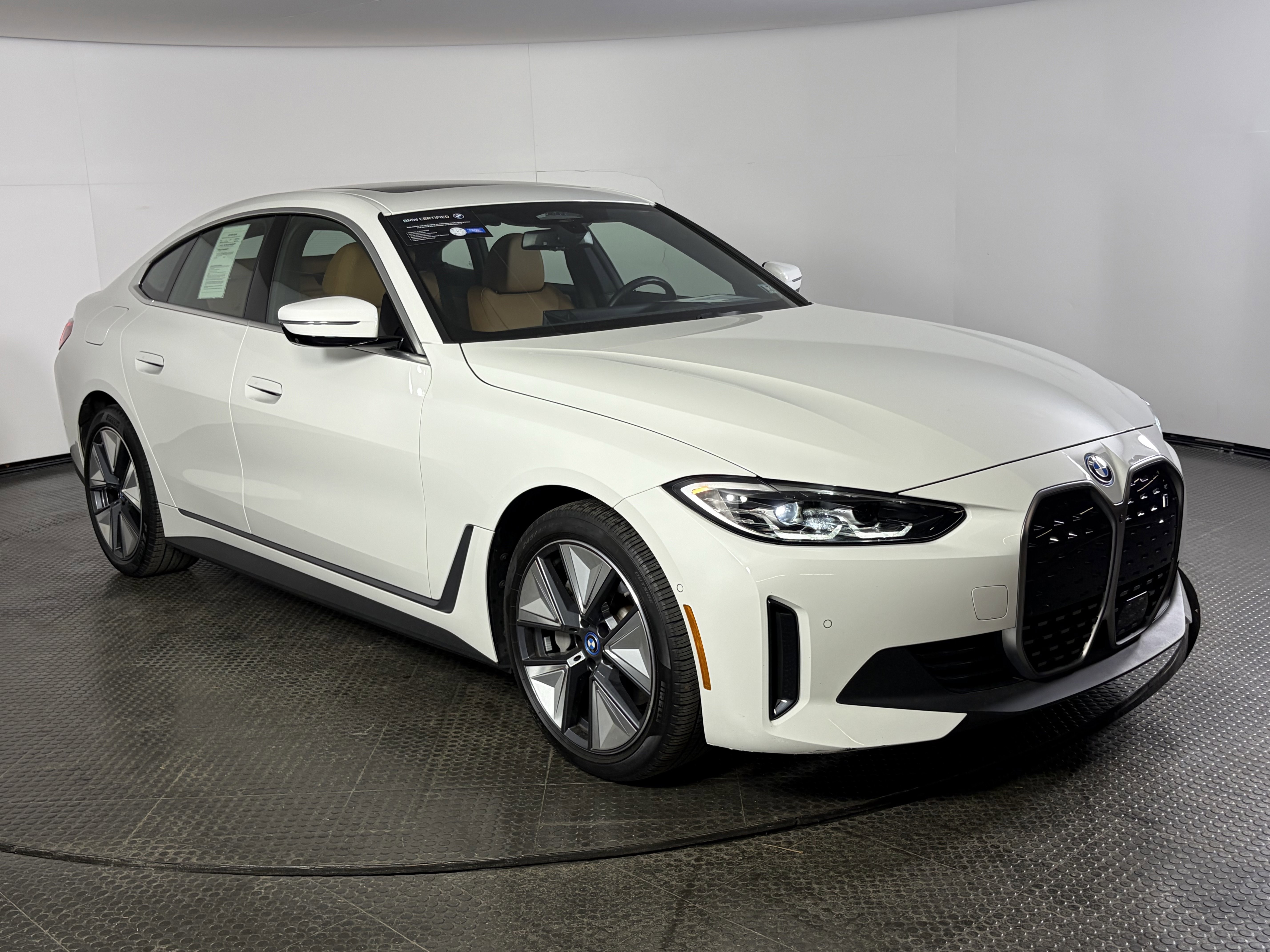 Certified 2023 BMW i4 eDrive35 image 3