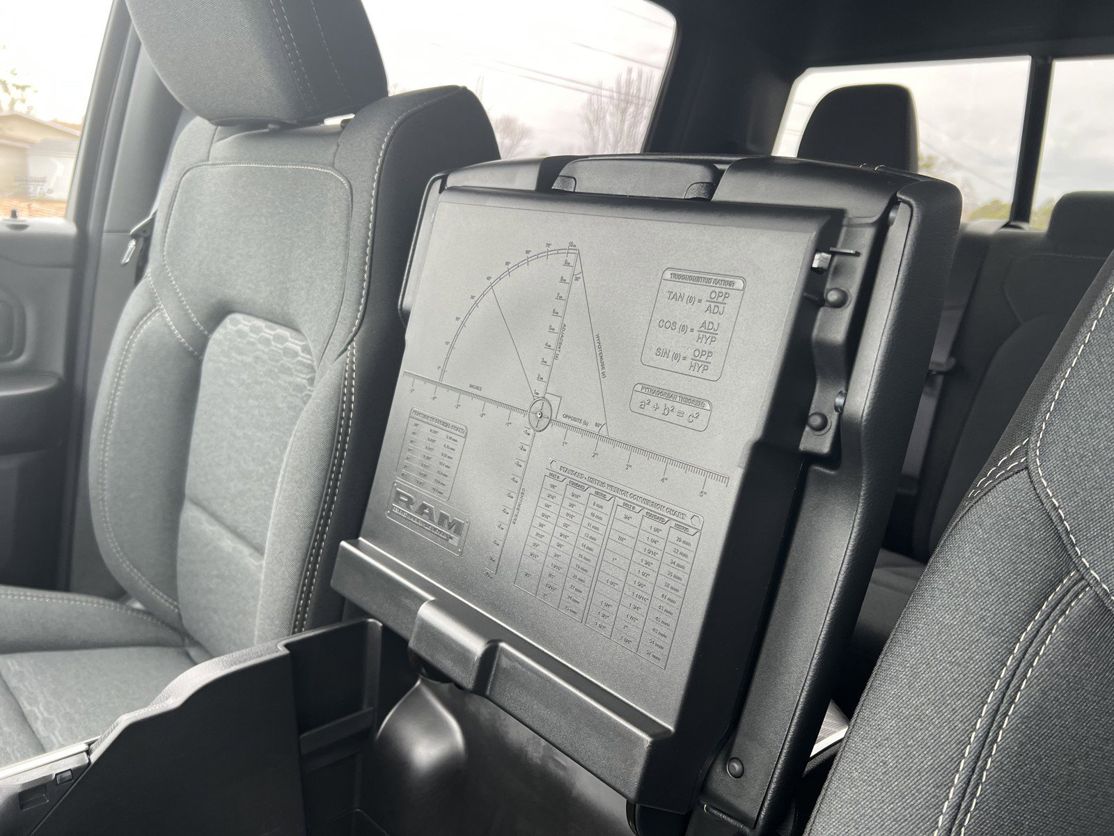 New 2026 RAM 1500 Express image 25