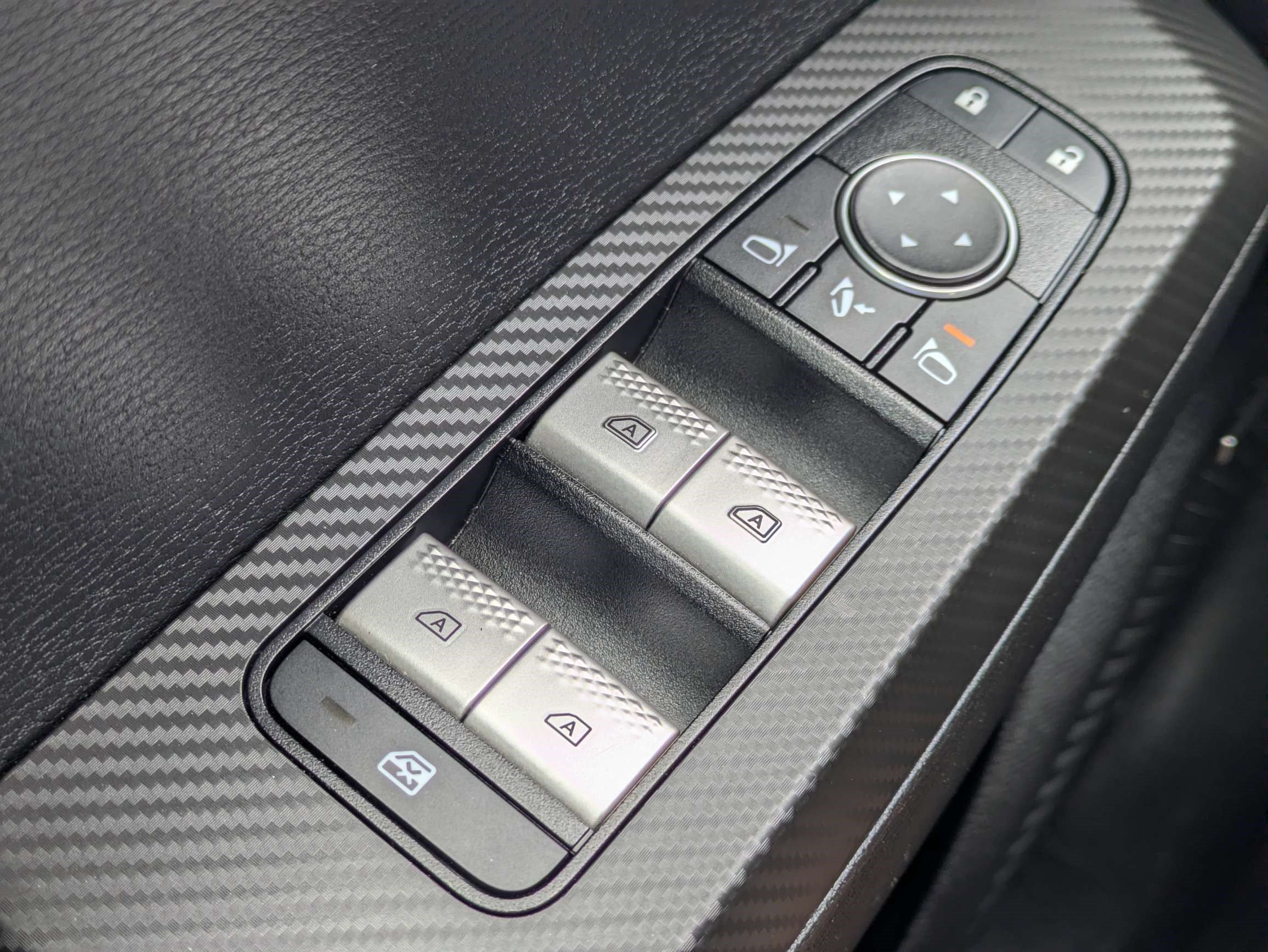Used 2025 Mitsubishi Outlander SE FWD image 22