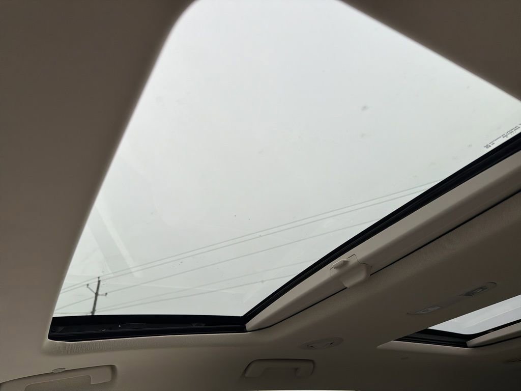 Used 2023 Buick Enclave Essence w/ Experience Buick Package image 16