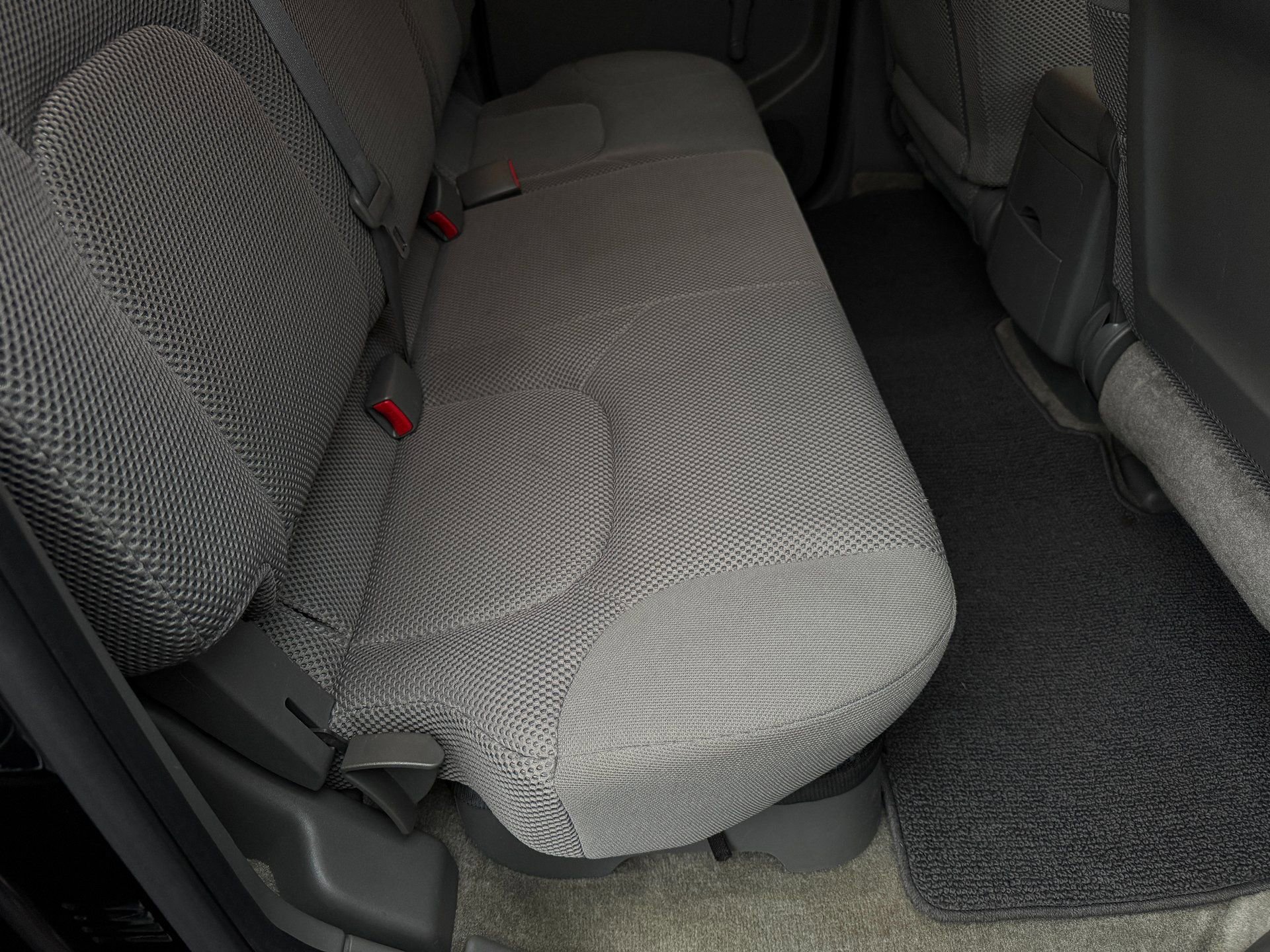 Used 2012 Nissan Frontier S image 20