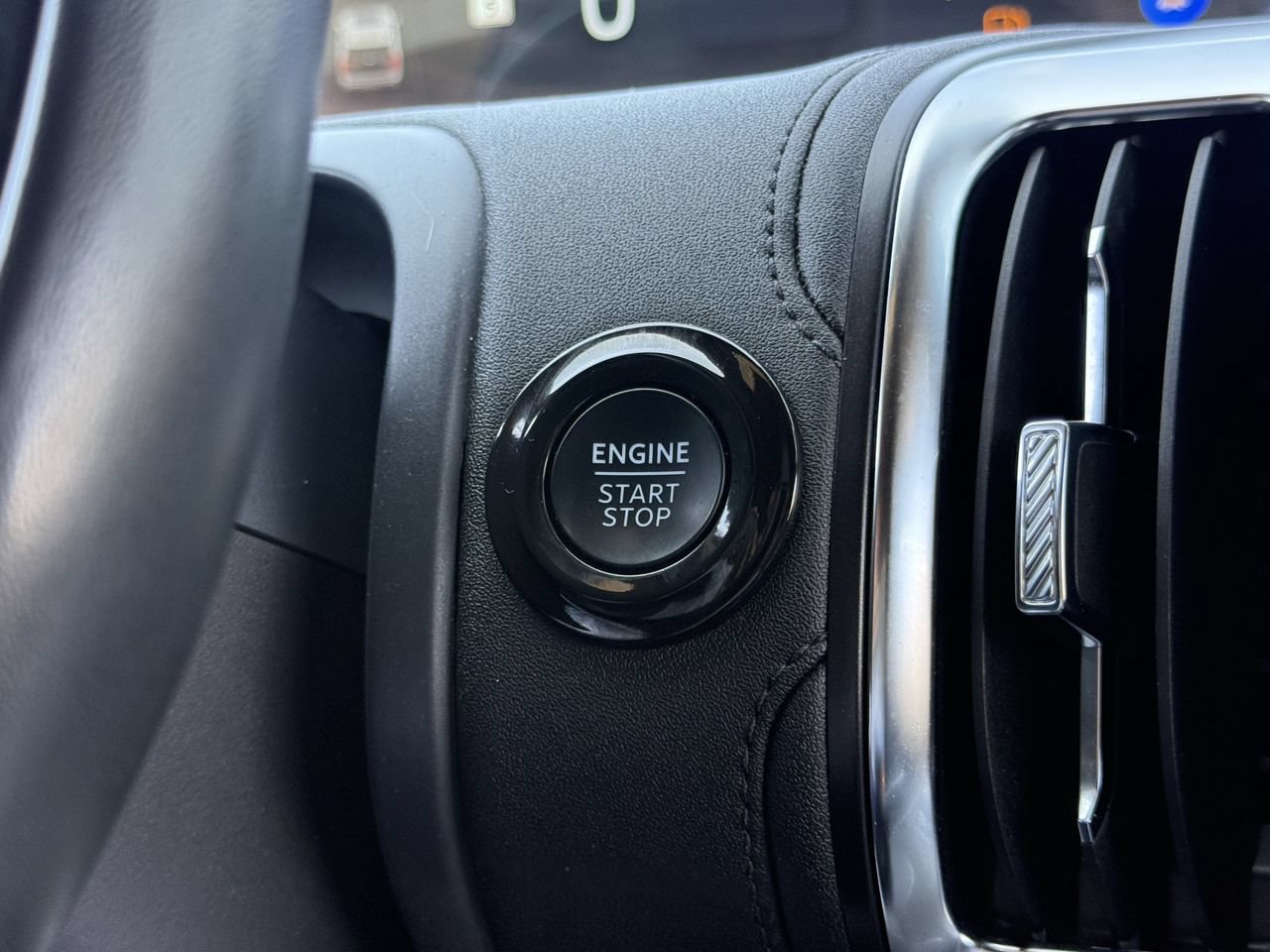Used 2025 Ford Expedition Tremor AWD/4WD image 20