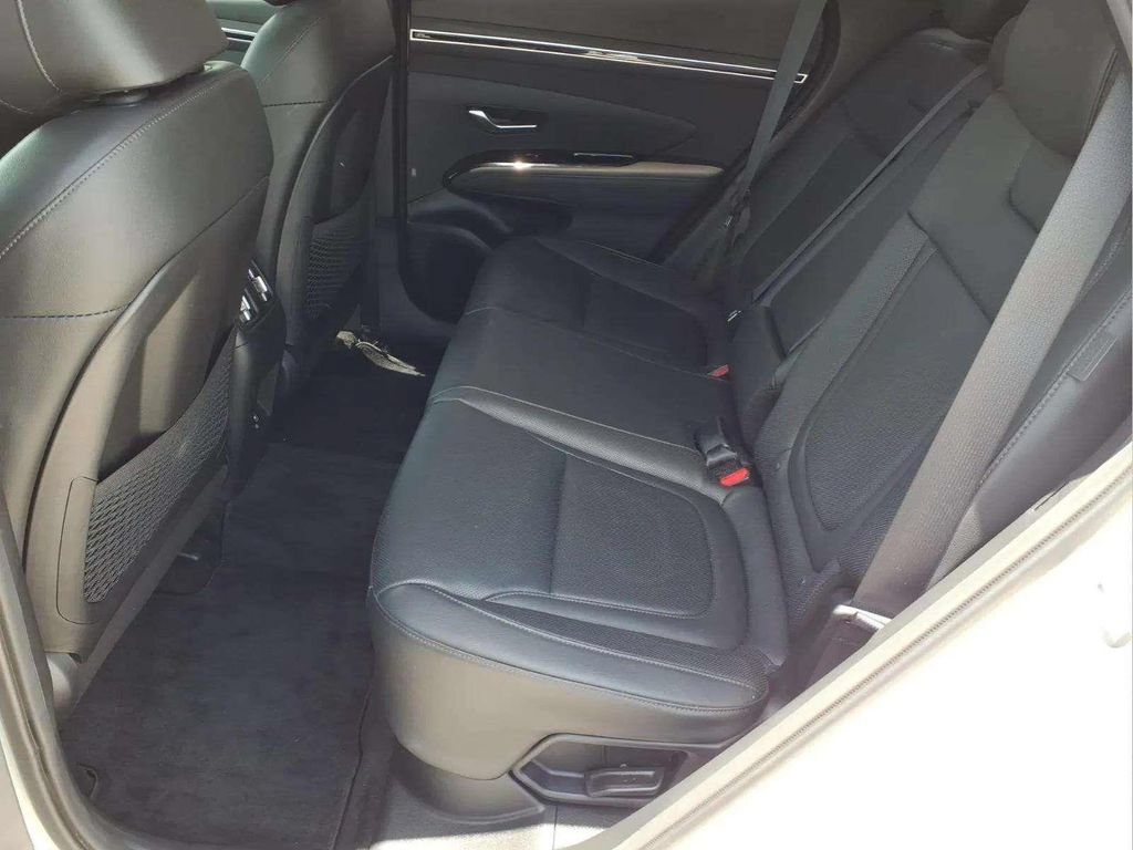 Used 2024 Hyundai Tucson Limited AWD/4WD image 12