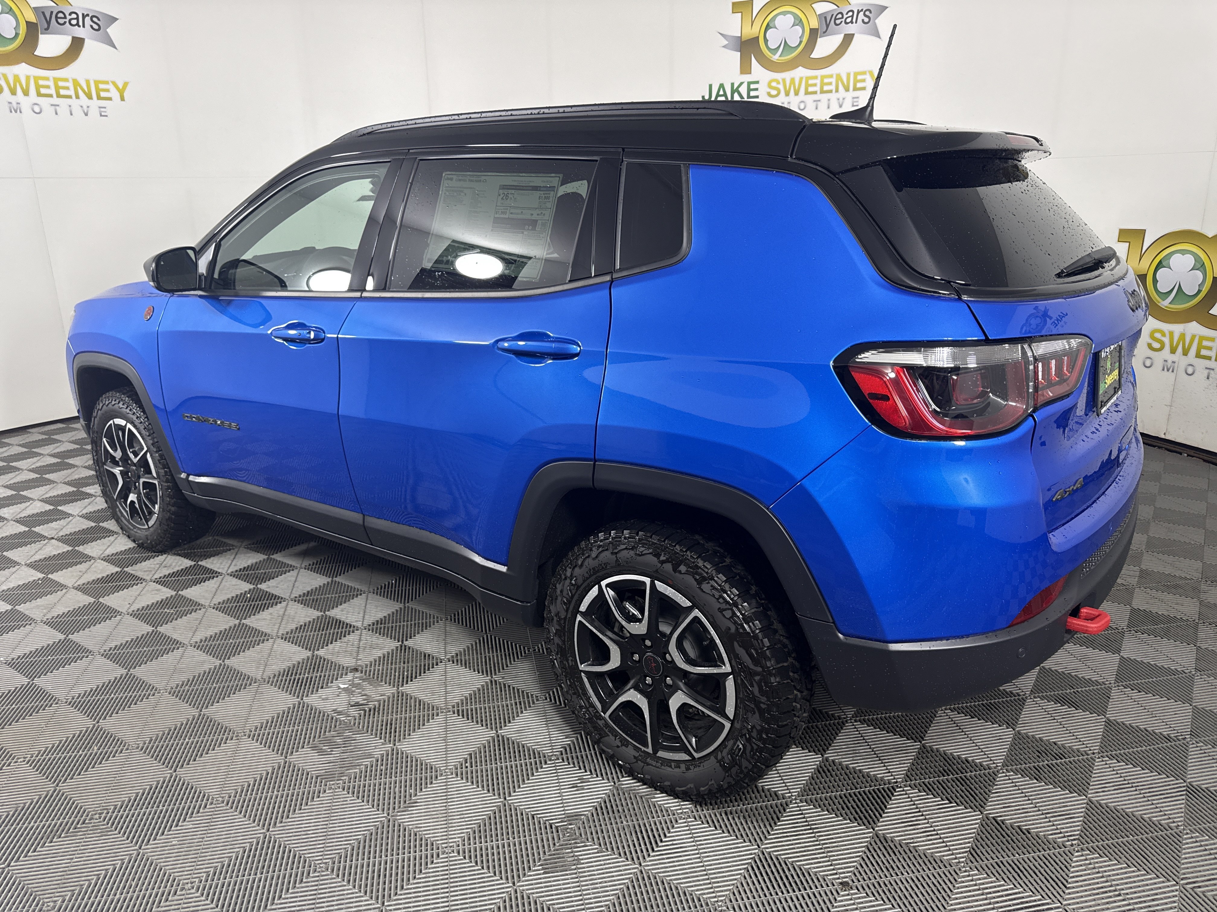New 2026 Jeep Compass Trailhawk w/ Sun, Sound & Navigation Group AWD/4WD image 6