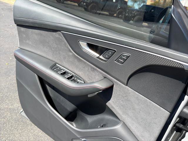Used 2023 Audi RS Q8 AWD/4WD image 27