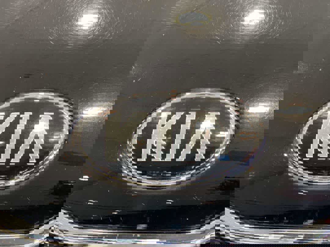 Used 2016 Kia Soul + image 10