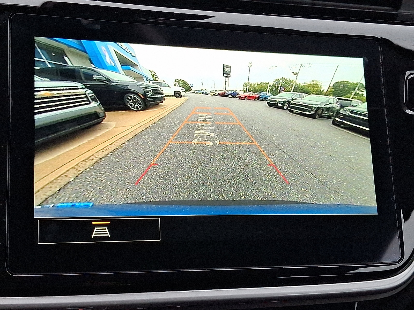 Certified 2023 Chevrolet Bolt EUV LT w/ Convenience Package FWD image 17
