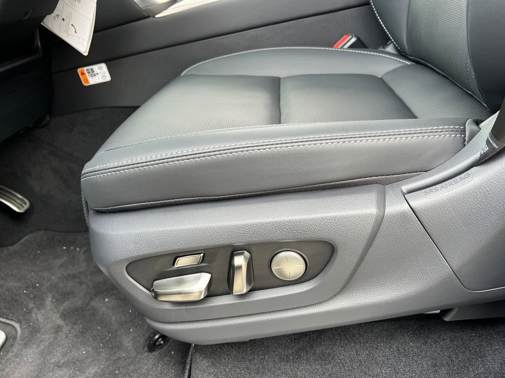 New 2026 Lexus LX 700h F Sport w/ Accessory Package (Z1) image 15